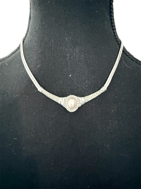 Statement Silver Toned Rhinestone Necklace Large Faux Pearl Snake Chain - Picture 2 of 13